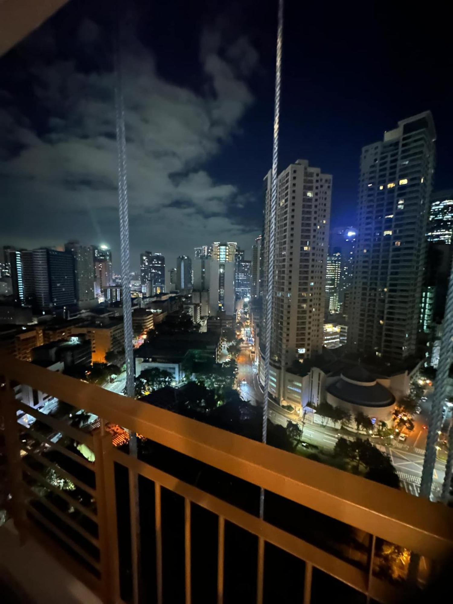 Cozy Place With City View At Greenbelt Makati Manila Exterior foto